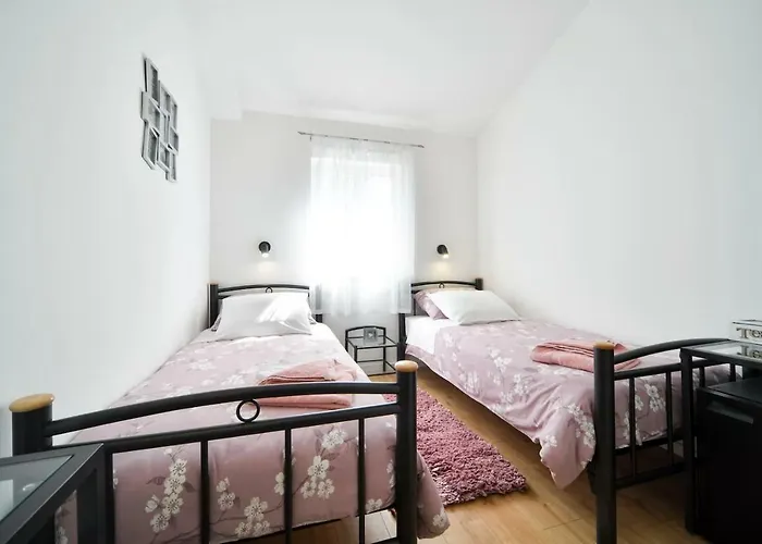 Nekic 1 Гостьовий будинок 2*